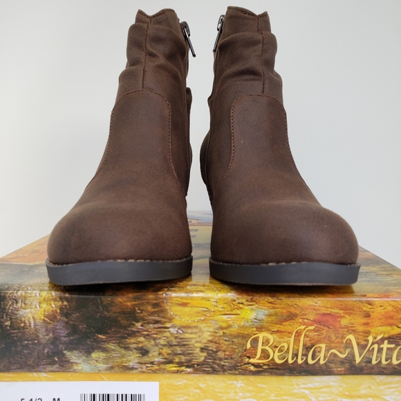 Bella Vita Helena Booties New in Box - Picture 4 of 7